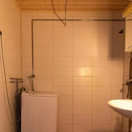 And Spacious For 4 Huoneisto